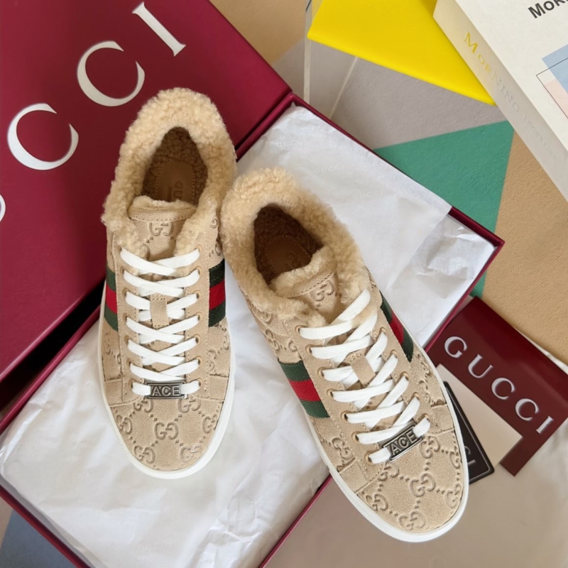 G*u*i casual shoes